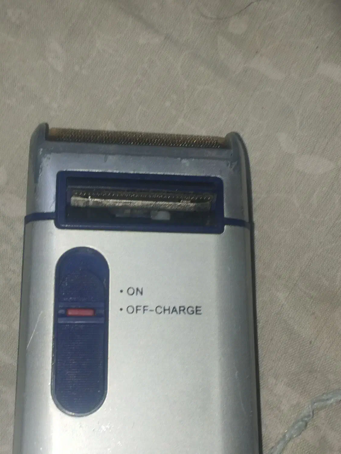 ماشین شارژی اصلاح صورت باتیغه برای خط گرفتن|آرایشی، بهداشتی، درمانی|درمیان, |دیوار