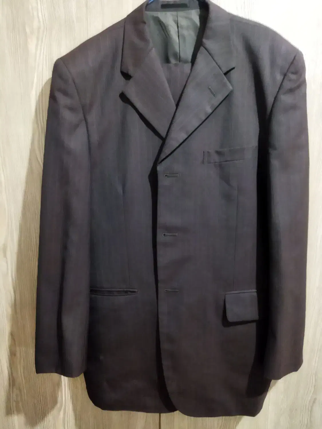 کت و شلوار|لباس|رشت, کوی حسینی|دیوار