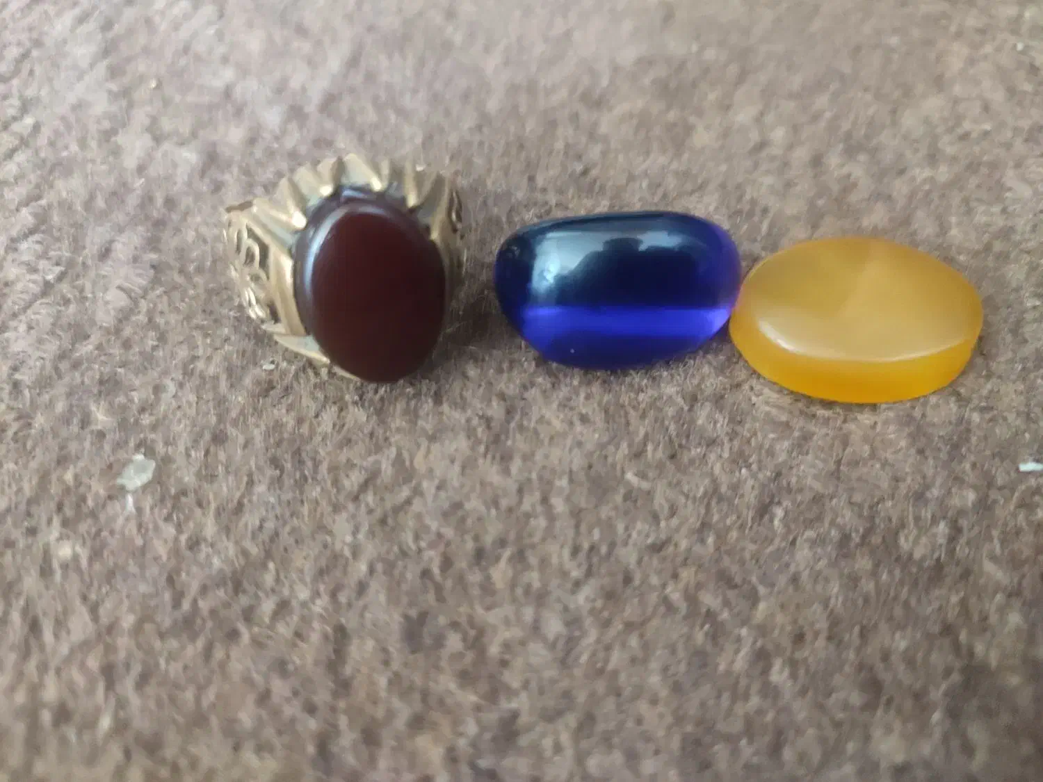 دو عدد نگین یک انگشتر و یک جفت مهره اصل|جواهرات|کرمان, |دیوار