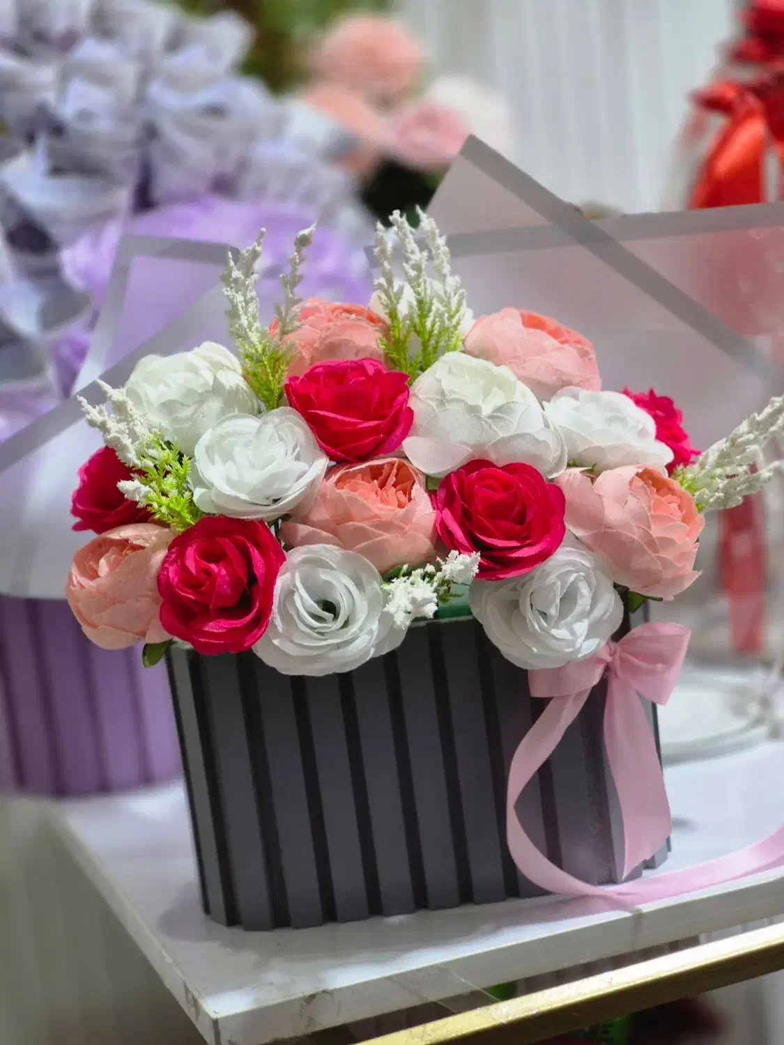 گل روز مادر ابهر|گل مصنوعی|ابهر, |دیوار