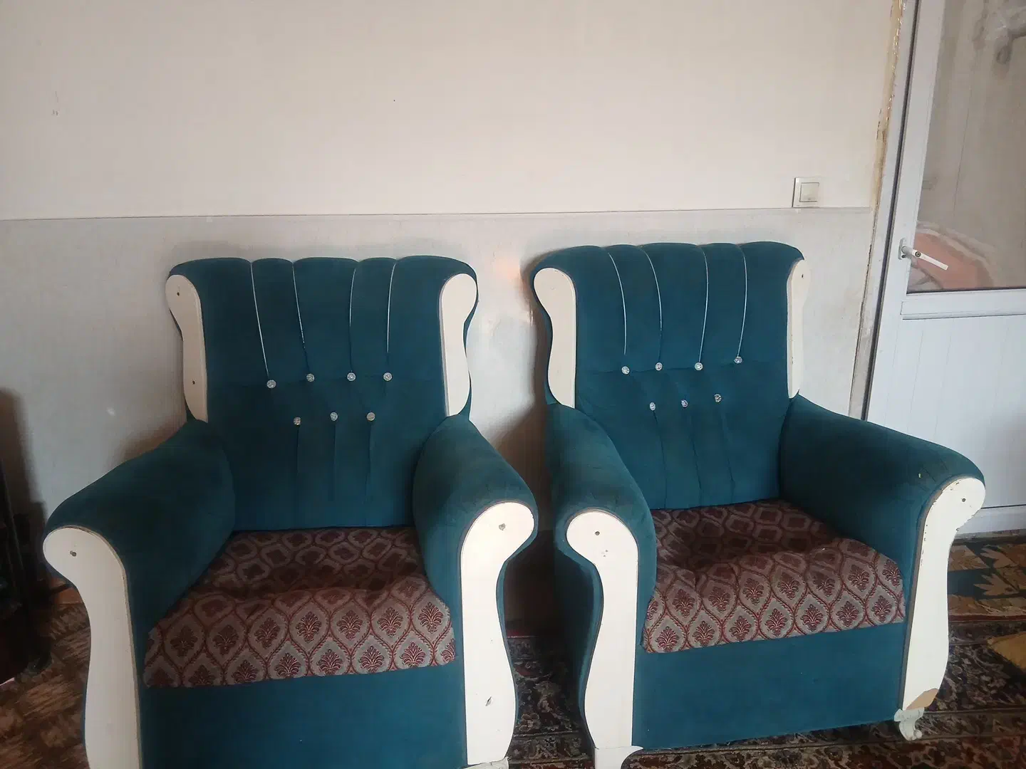 مبل|مبلمان خانگی و میز عسلی|تربت جام, شهید نصرالهی|دیوار