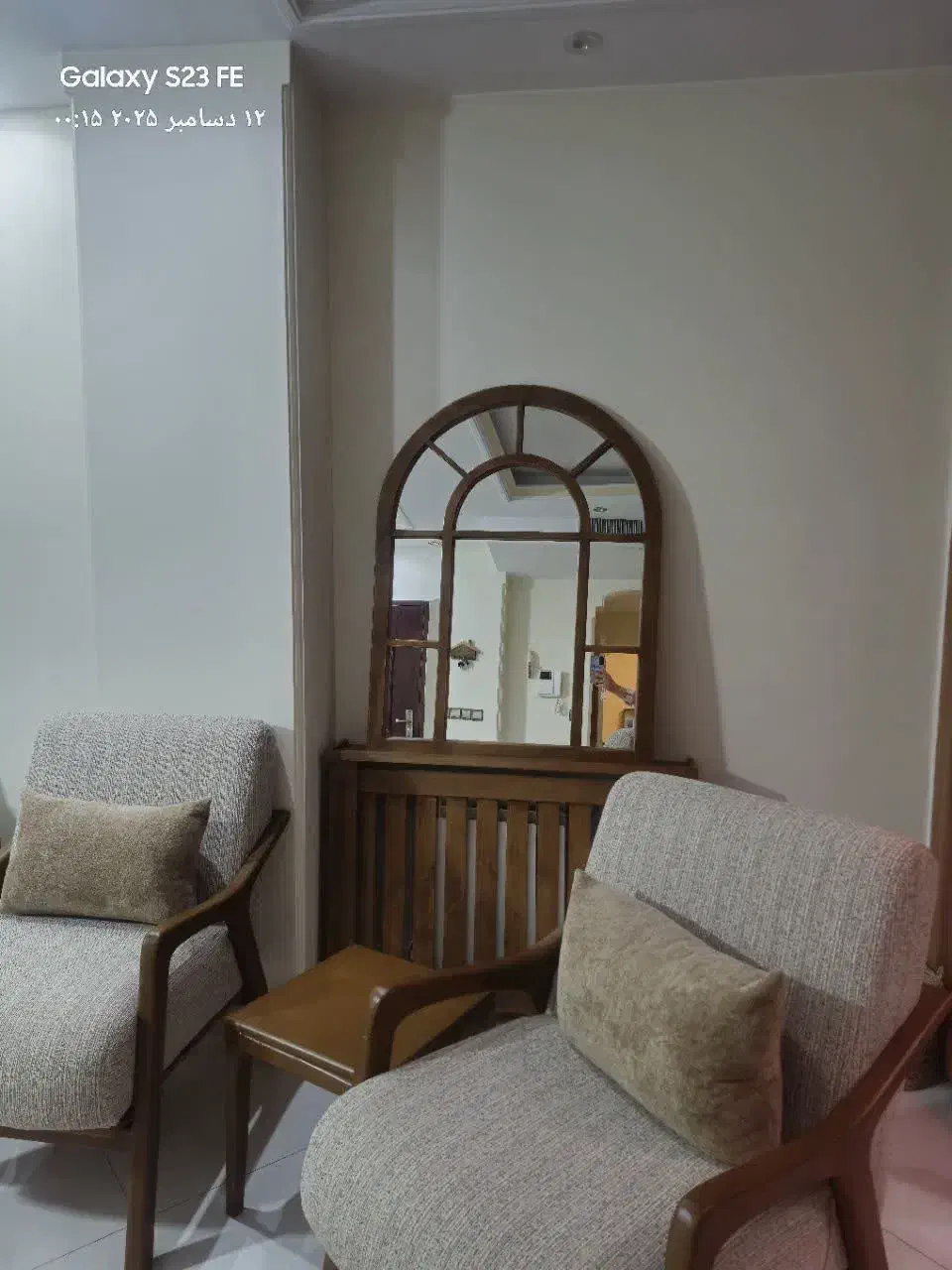 آینه چوبی|آینه|دورود, |دیوار