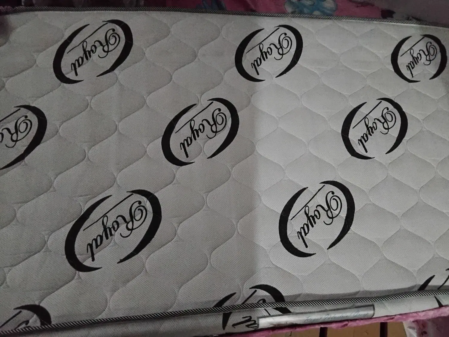 تشک رویال|تشک تختخواب|قم, انسجام|دیوار