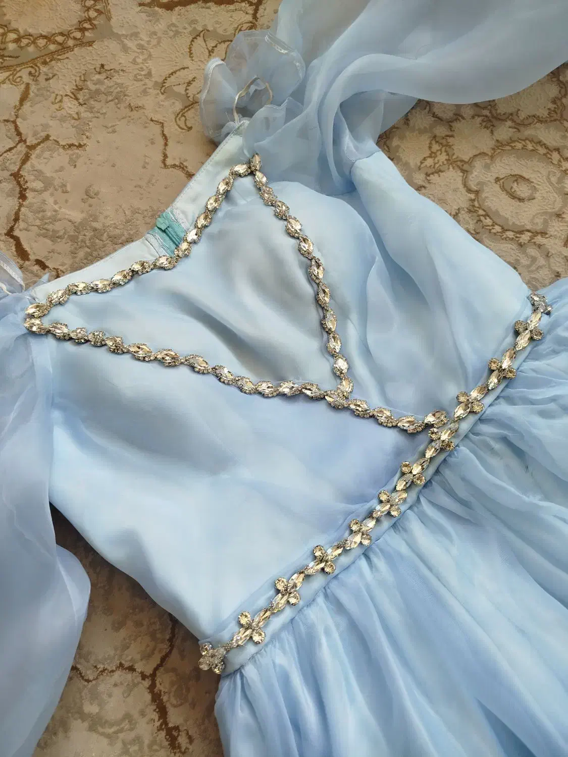 پیراهن مجلسی و عروسکی کار شده پرنسسی|لباس|گلستان (تهران), |دیوار