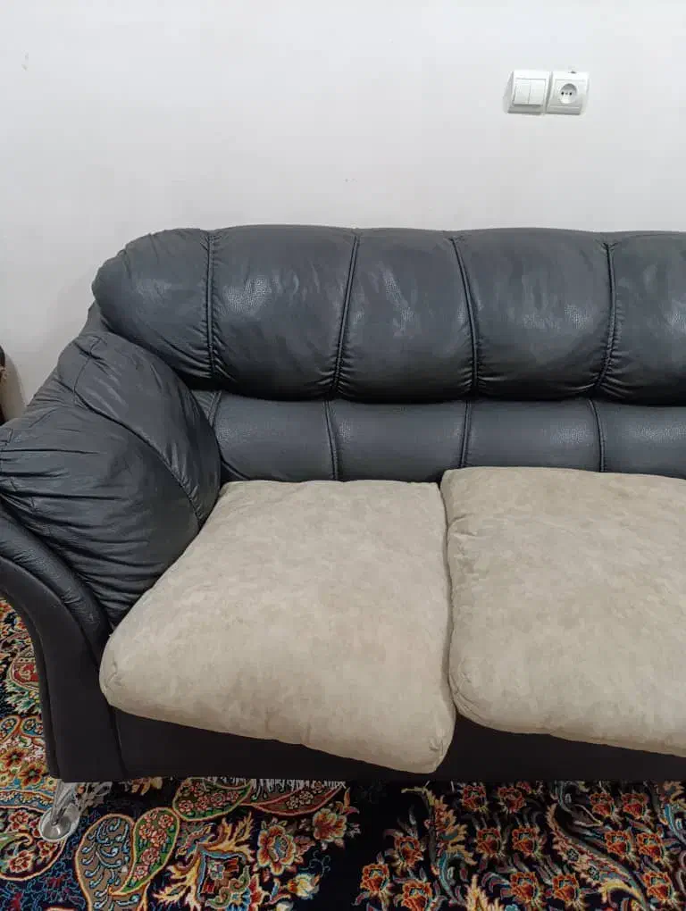 مبل ۷ نفره چرم فلزی|مبلمان خانگی و میز عسلی|دزفول, |دیوار