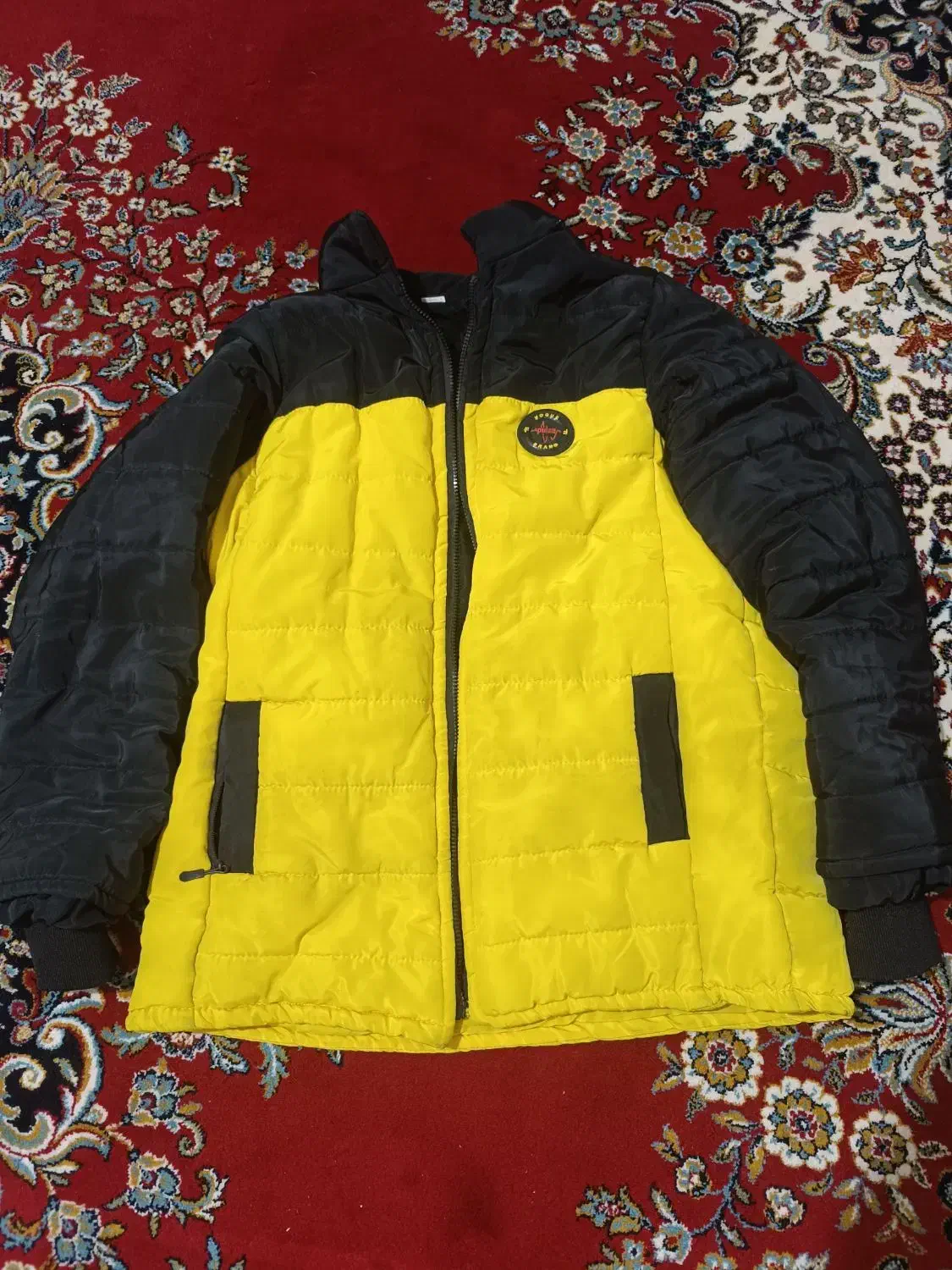 کاپشن|لباس|ملایر, |دیوار