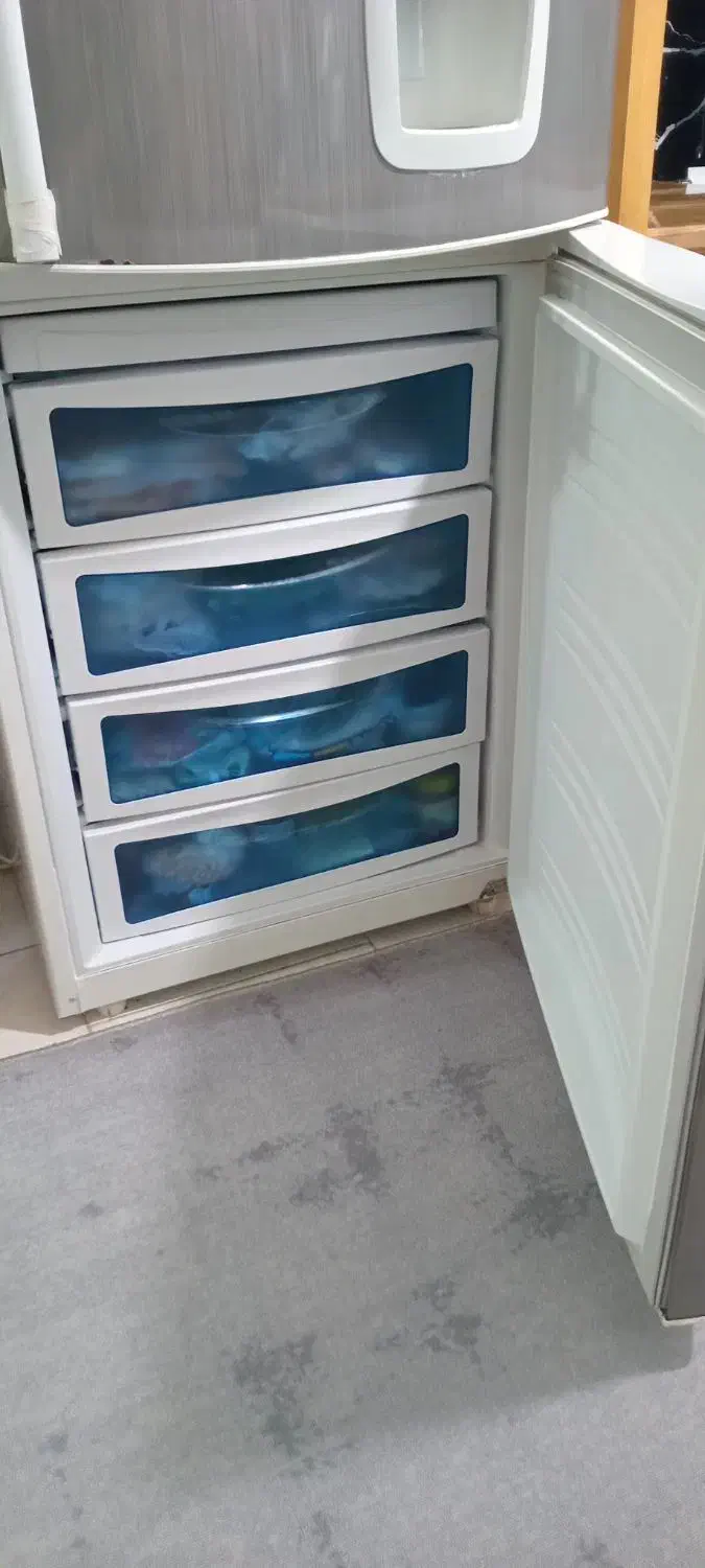 یخچال|یخچال و فریزر|بروجرد, |دیوار