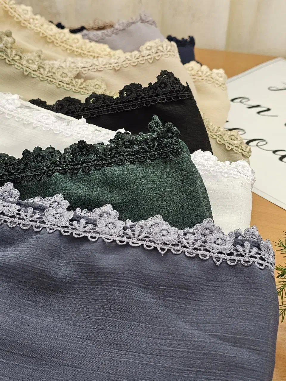 فروش شال و روسری|لباس|تکاب, |دیوار