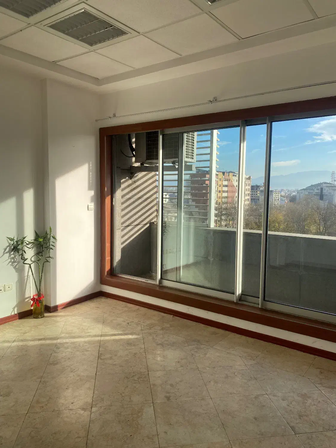 اجاره اتاق به لاین های ژیبایی|اجارهٔ دفتر کار، اتاق اداری، مطب|رشت, گلسار|دیوار