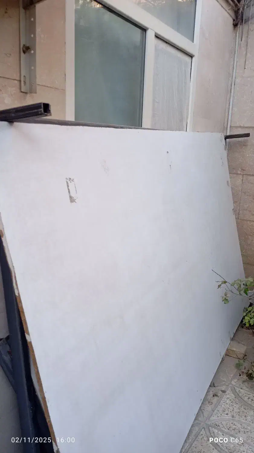 چرخ میاندوزفول ویک عددمیزبرش سایزیک ونیم دردو|چرخ خیاطی و ریسندگی|بهارستان, |دیوار