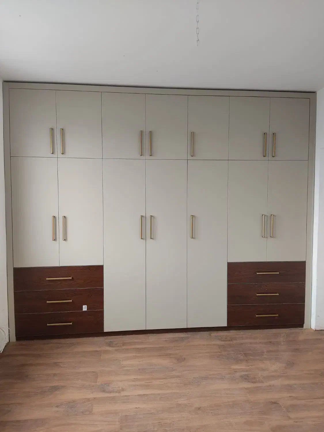 تولید و نصب انواع کابینت و کمد دیواری|خدمات پیشه و مهارت|بومهن, |دیوار