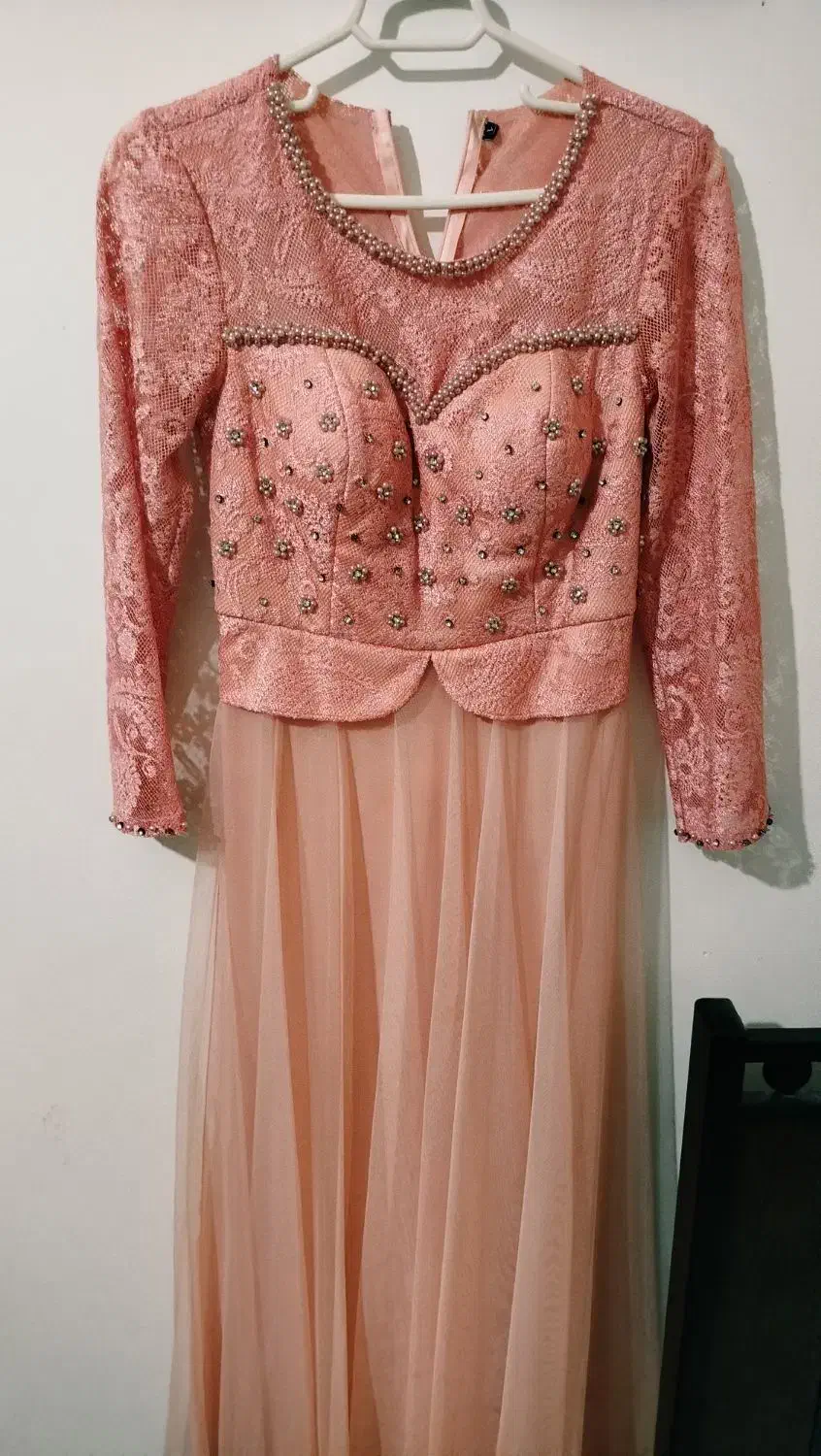 پیراهن مجلسی و مانتو|لباس|شیروان (خراسان), |دیوار