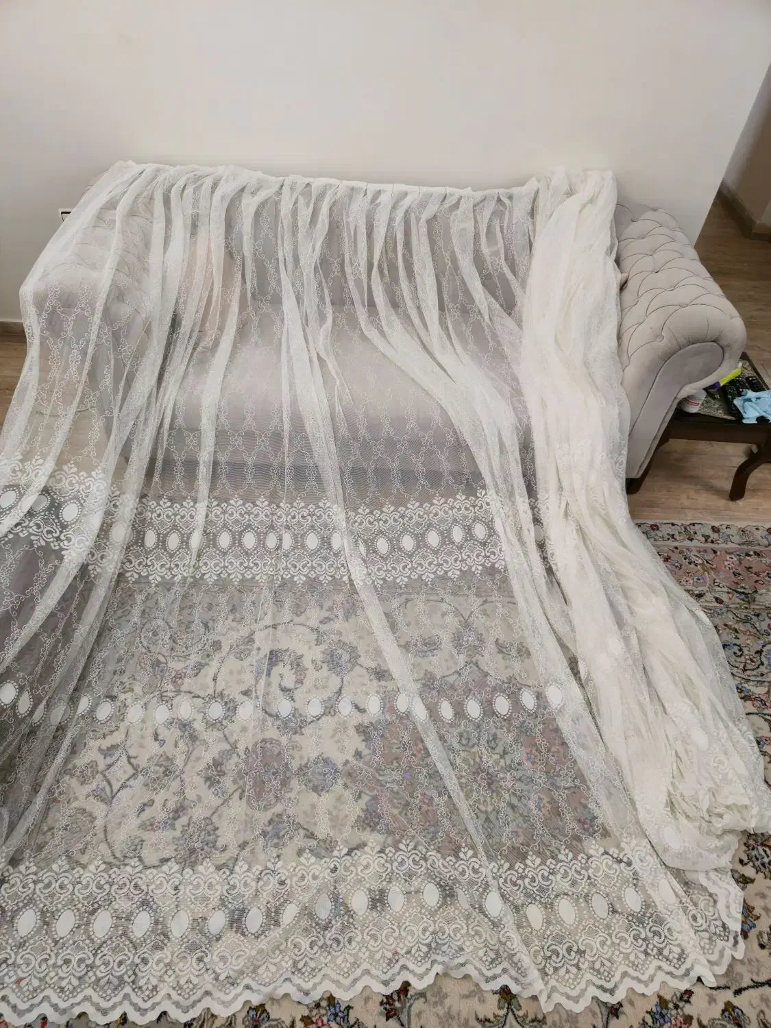 ۴ عدد پرده آماده استفاده نشده|پرده، رانر، رومیزی|تهران, گیشا|دیوار