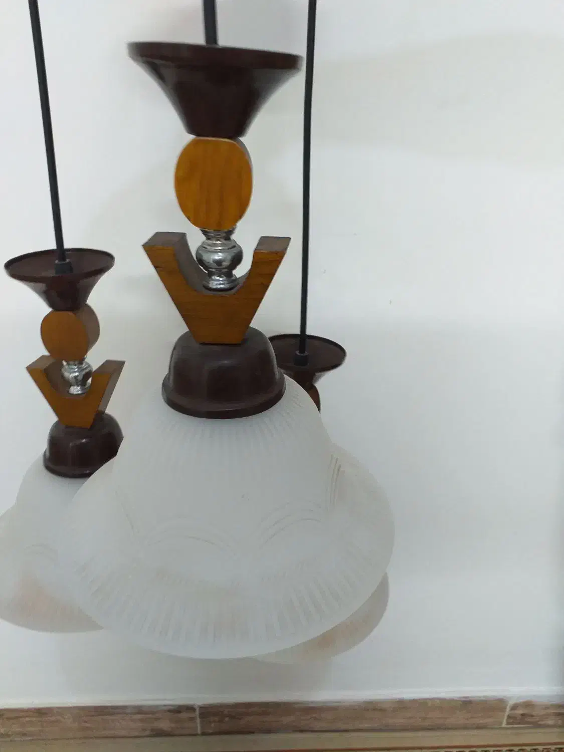 لوستر چوبی وشیشه|لوستر و چراغ آویز|پاکدشت, پاکدشت (مامازند)|دیوار