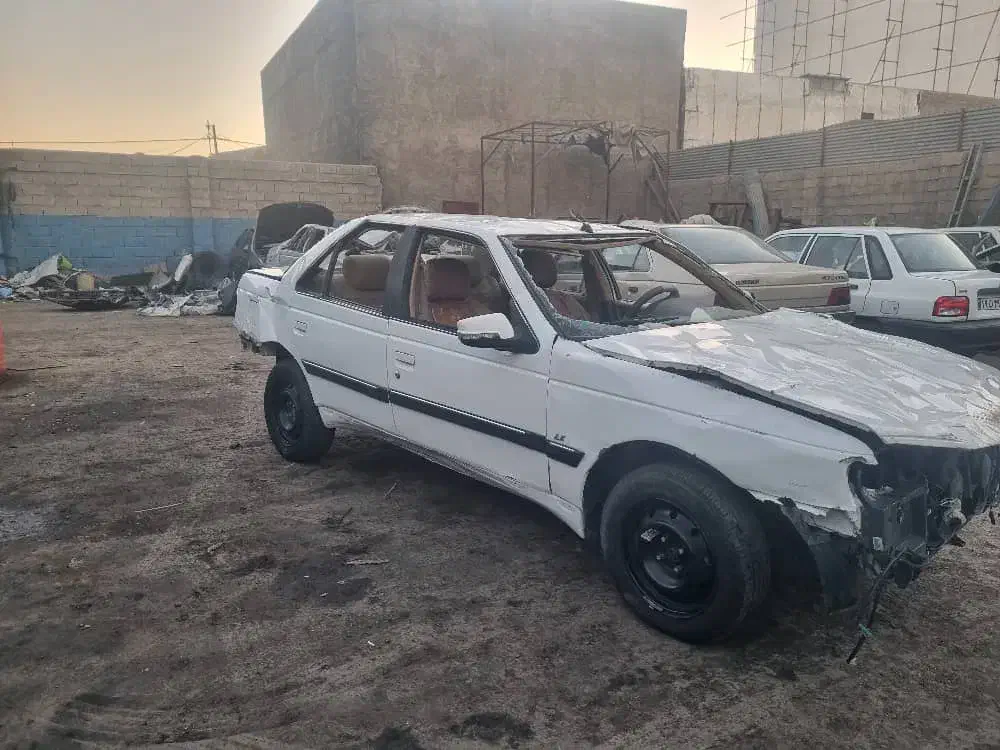 پارس تیوفایو 402 تصادفی|خودرو سواری و وانت|شیراز, ترمینال باربری|دیوار