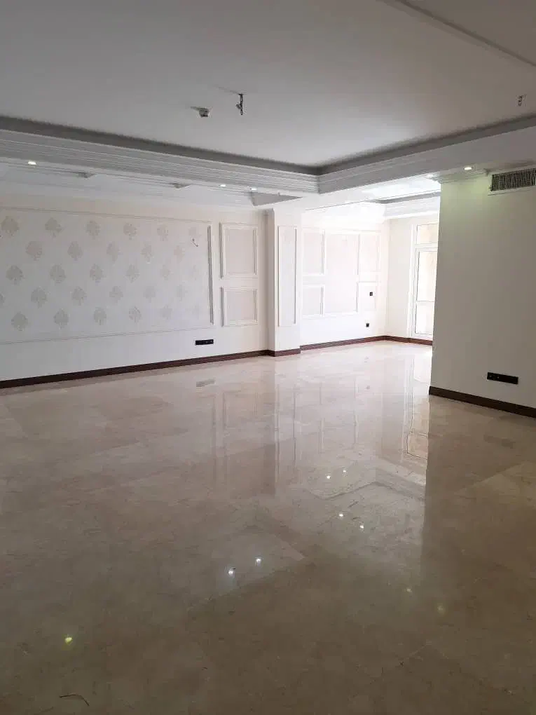 ۱۳۰ متر نوساز فول طبقه ۶ تخلیه شهران