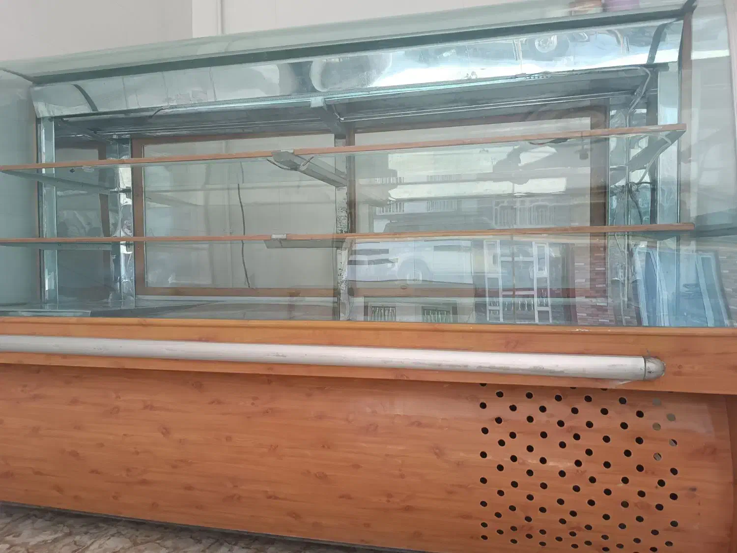 یخچال ویترینی شیرینی|فروشگاه و مغازه|سرپل ذهاب, |دیوار