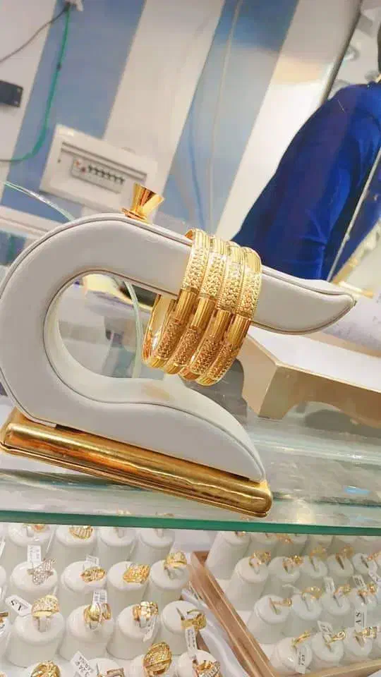 گالری مانا بورس به روزترین و مناسب قیمت ترین طلاها|جواهرات|زابل, |دیوار