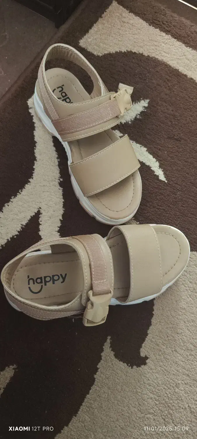 صندل کرمی بنددار|کیف، کفش، کمربند|ری, حمزه‌آباد|دیوار