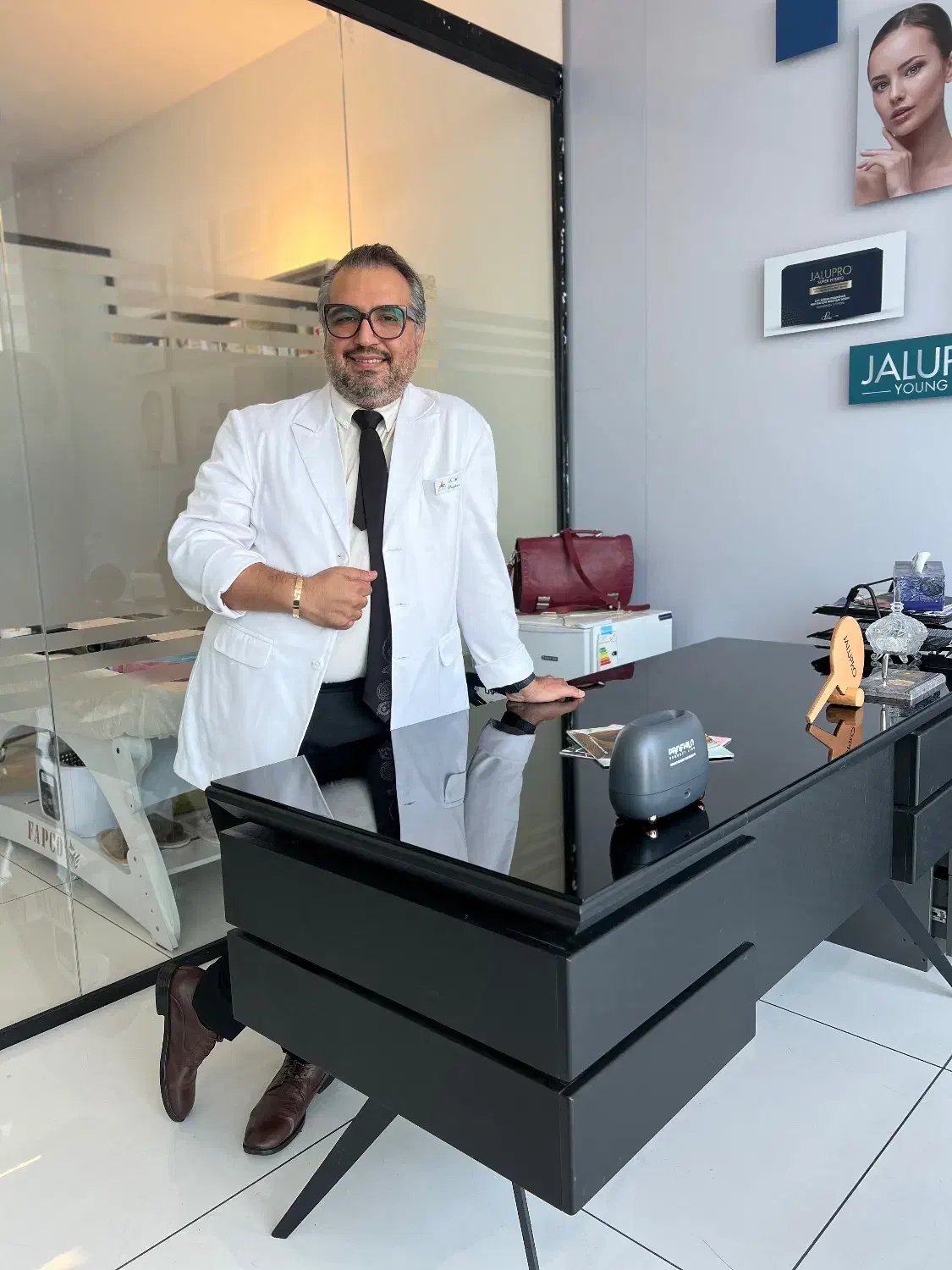 استخدام دستیارپزشک زیبایی|استخدام درمانی، زیبایی، بهداشتی|فردیس, فردیس|دیوار