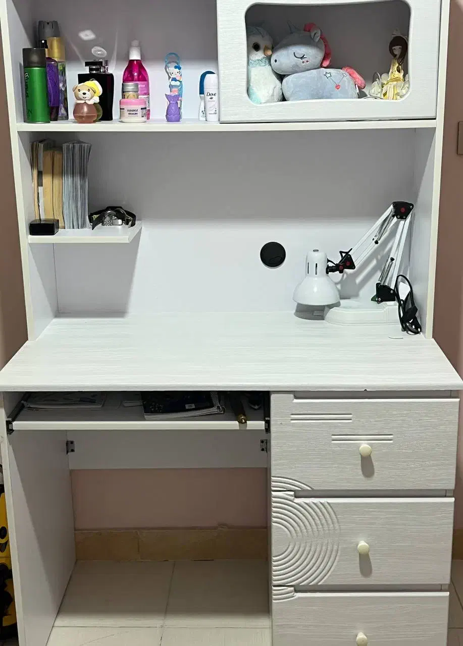 میز تحریر لبتاپ یا مطالعه در حد پلمپ|میز تحریر و کامپیوتر|صومعه‌سرا, |دیوار