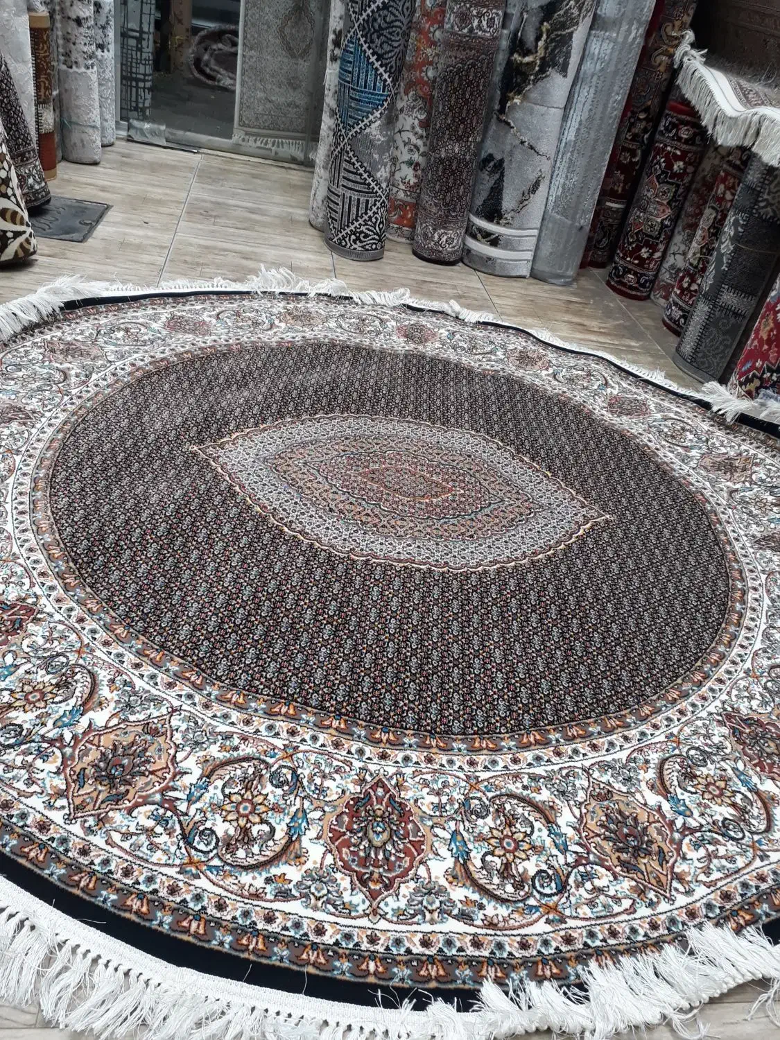 فرش آشپزخانه فرش دایره فرش ماهی گرد مارک یلدا|فرش|تبریز, |دیوار