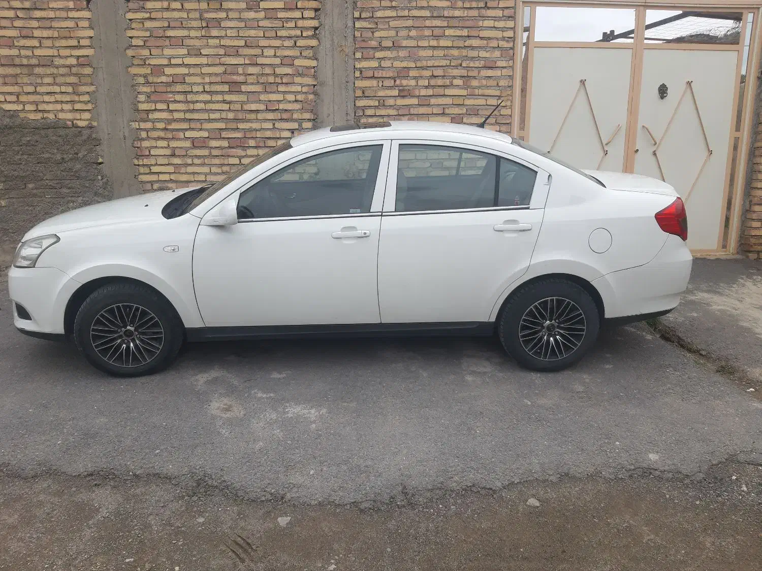 mvm550|خودرو سواری و وانت|جلفا, |دیوار