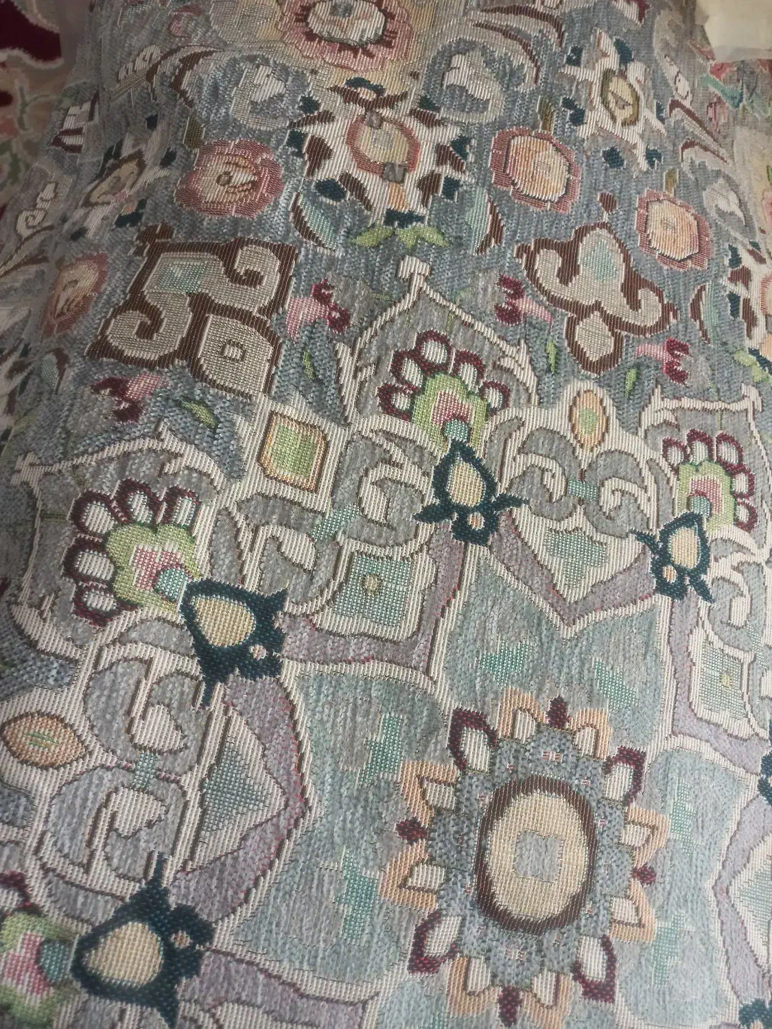 روفرشی  ۹متری کشدارمخمل ابریشم نیکزاد|روفرشی|اصفهان, محله اسلامی|دیوار