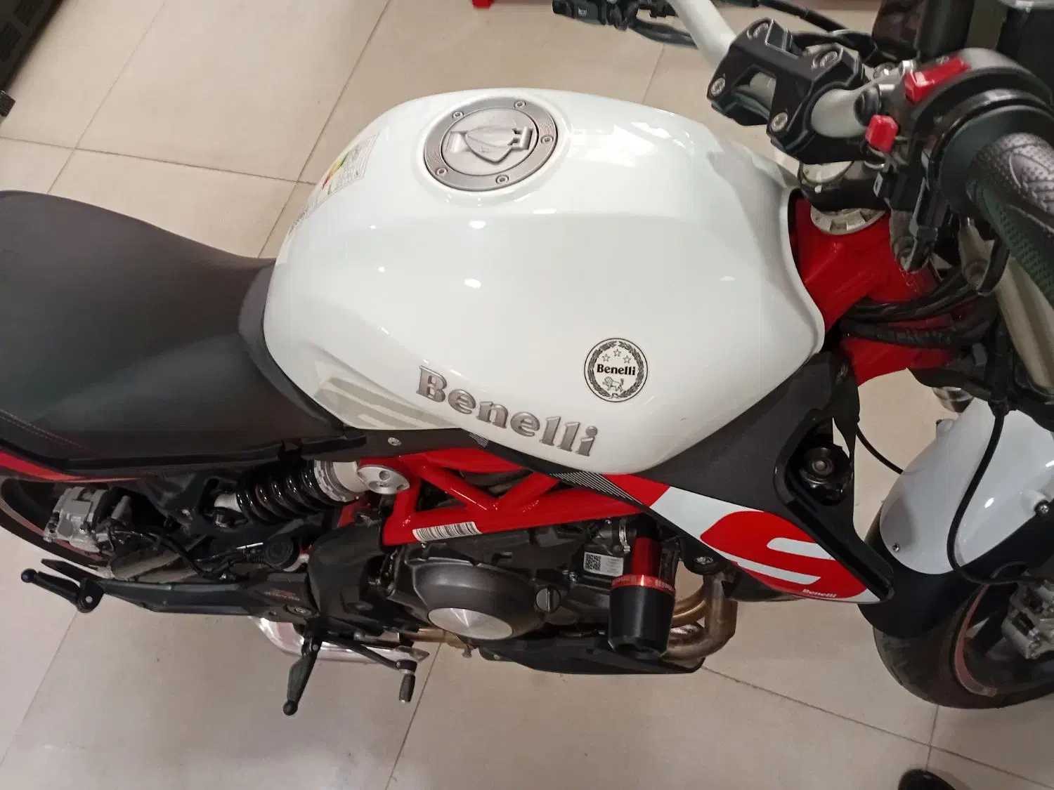 موتور بنلی ۳۰۰ خشک فروش اقساطی|موتورسیکلت|کرج, کوی کارمندان شمالی|دیوار