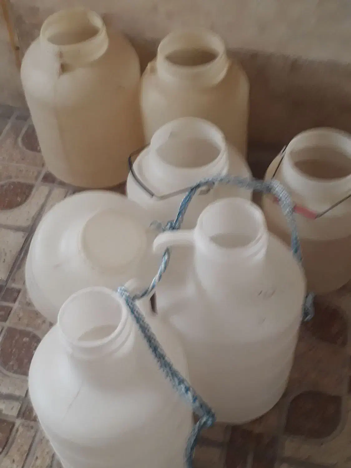 دبه پلاستیکی|ظروف نگهدارنده، پلاستیکی، یک‌بارمصرف|دورود, |دیوار