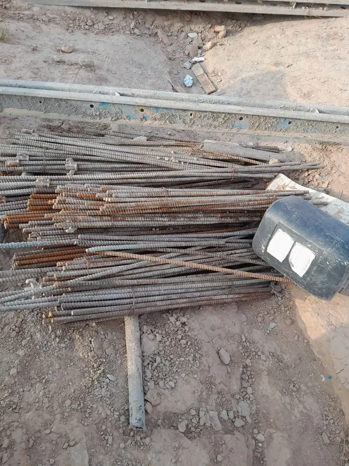 قالب لوله بولت تخته وغیره|مصالح و تجهیزات ساختمان|آغاجاری, |دیوار