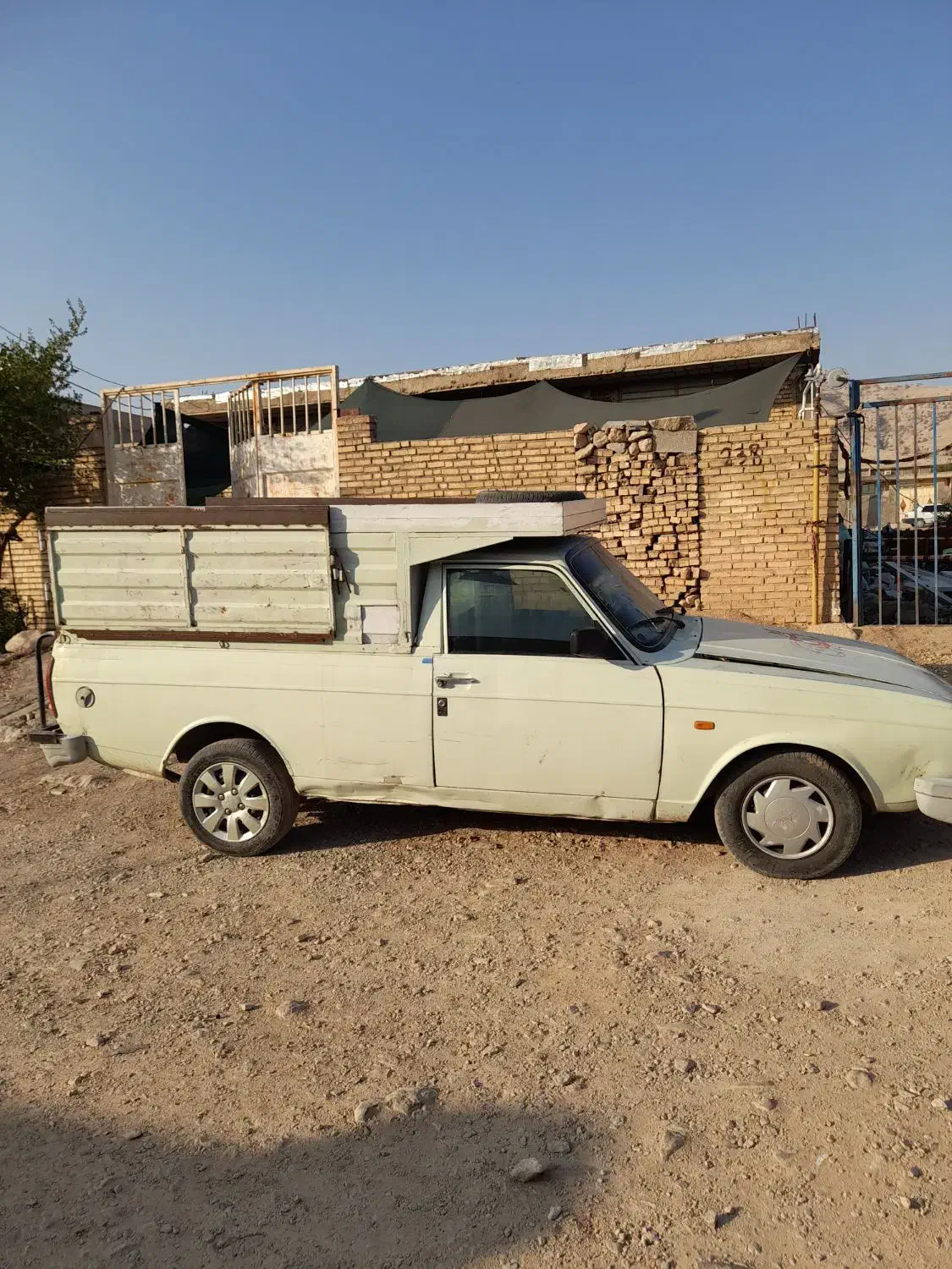 وانت پیکان|خودرو سواری و وانت|اندیکا, |دیوار