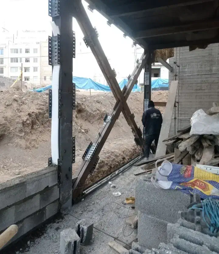 جوشکاری ،والپست نصب درب باغ با متور برق|خدمات پیشه و مهارت|صدرا-فارس, فاز ۲|دیوار