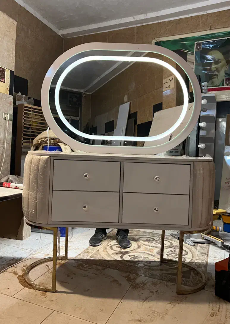 میز آرایش|تخت و سرویس خواب|رشت, بلوار گیلان|دیوار