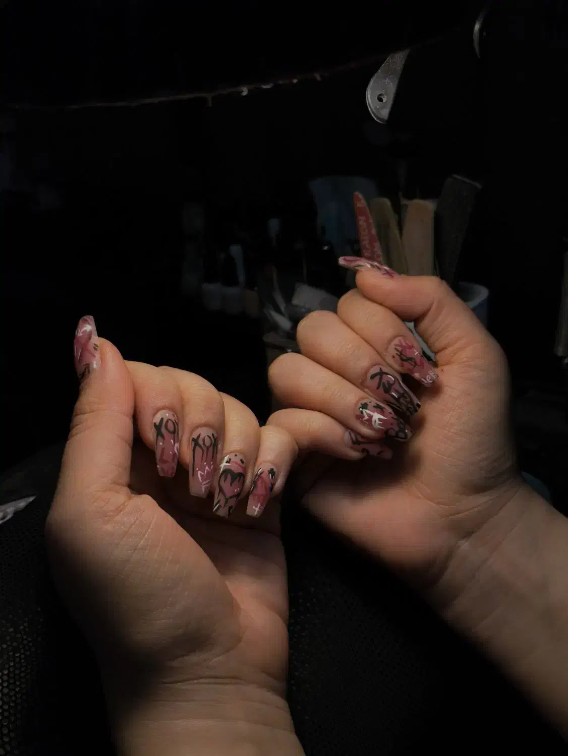 تخفیف بلک‌فرایدی دیزاین ناخن و کاشت|خدمات آرایشگری و زیبایی|مشهد, چهارچشمه|دیوار