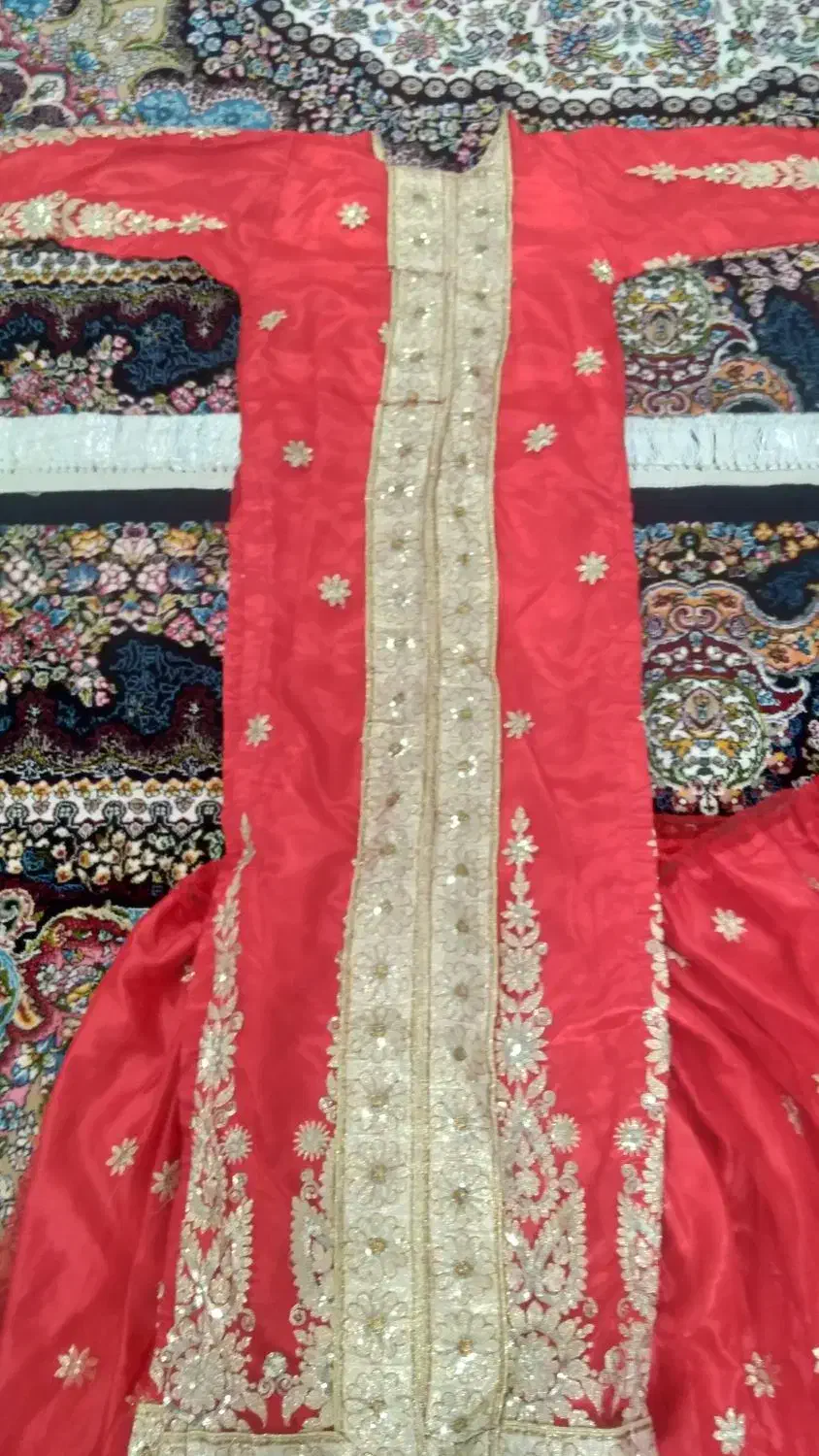 لباس محلی دودست|لباس|فلارد, |دیوار