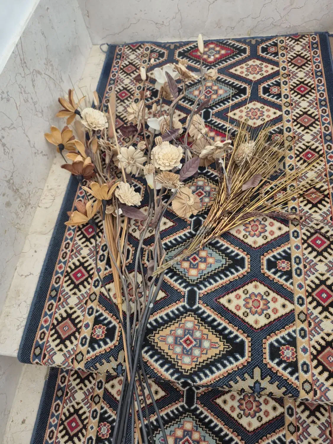 گل چوبی|گل مصنوعی|برخوار, |دیوار