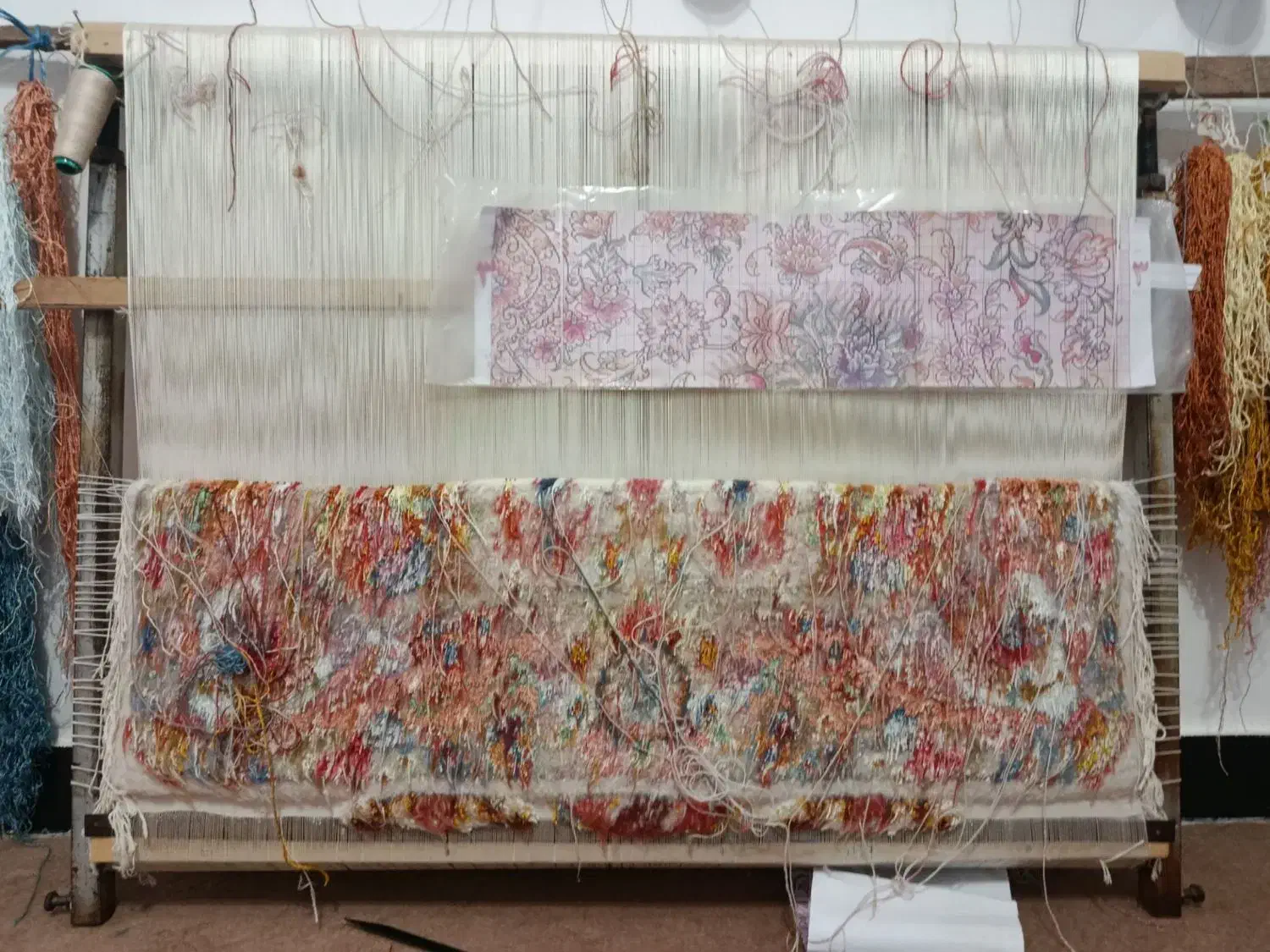 فرش نیمه کاره خطیبی|فرش|تبریز, |دیوار