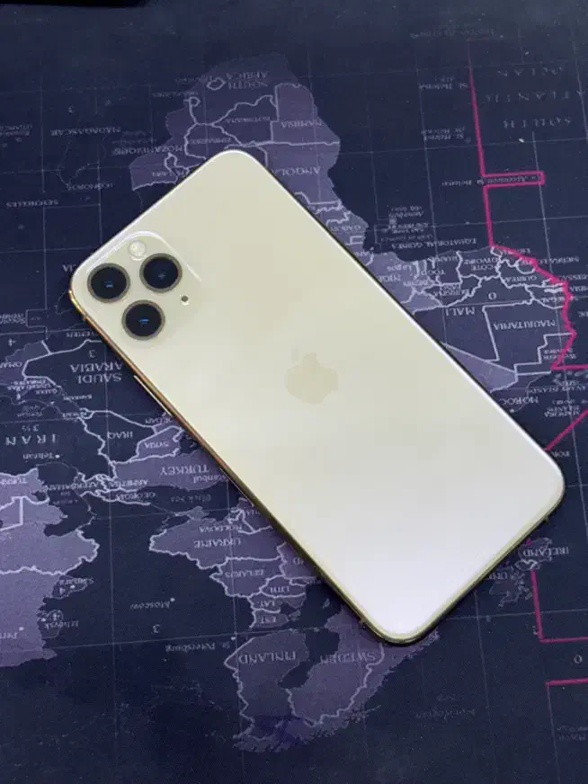 آیفون 11pro|موبایل|کرمانشاه, |دیوار