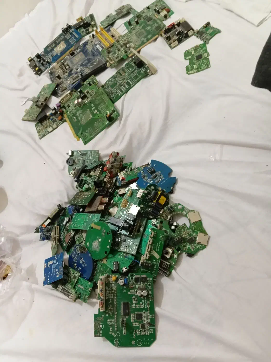 فروش برد کامپیوتر وسایربردها|قطعات و لوازم جانبی رایانه|اصفهان, چرخاب|دیوار