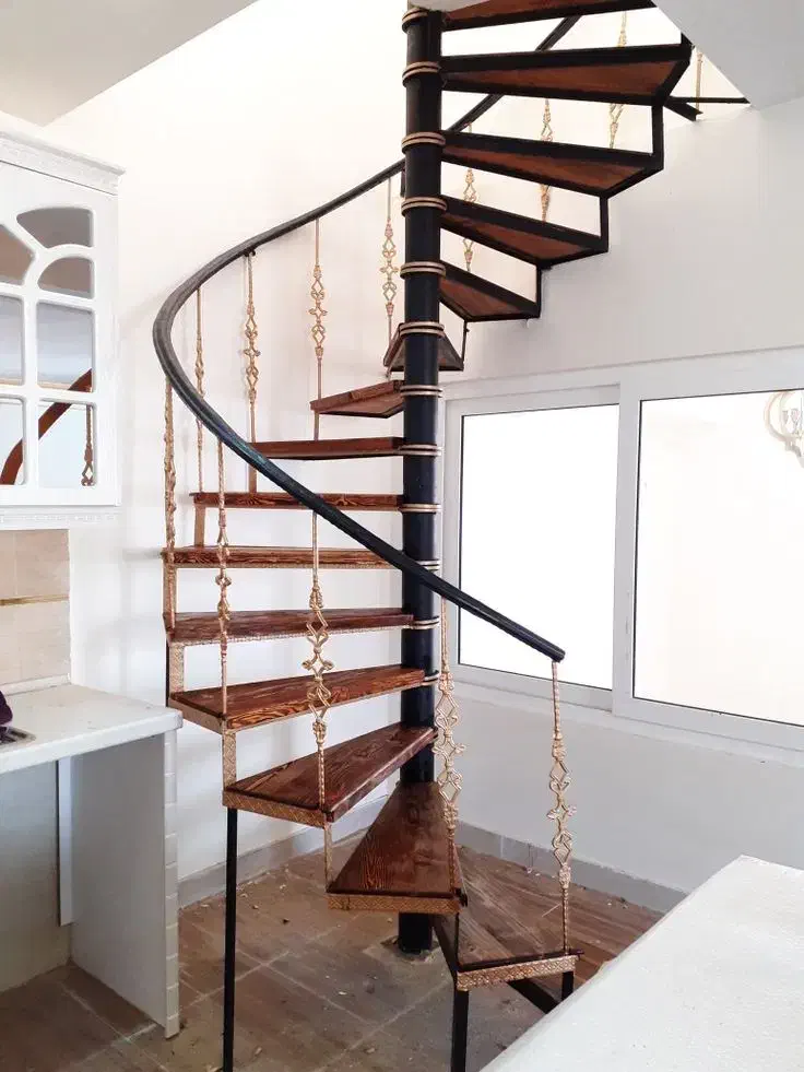 پله چوبی پارتیشن چوبی طراحی و اجرا|خدمات پیشه و مهارت|زنجان, |دیوار