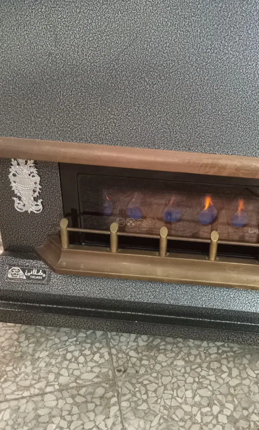 بخاری گازی شومینه ای سایز بزرگ کاملا سالم|بخاری، هیتر، شومینه|کرج, محمد آباد|دیوار