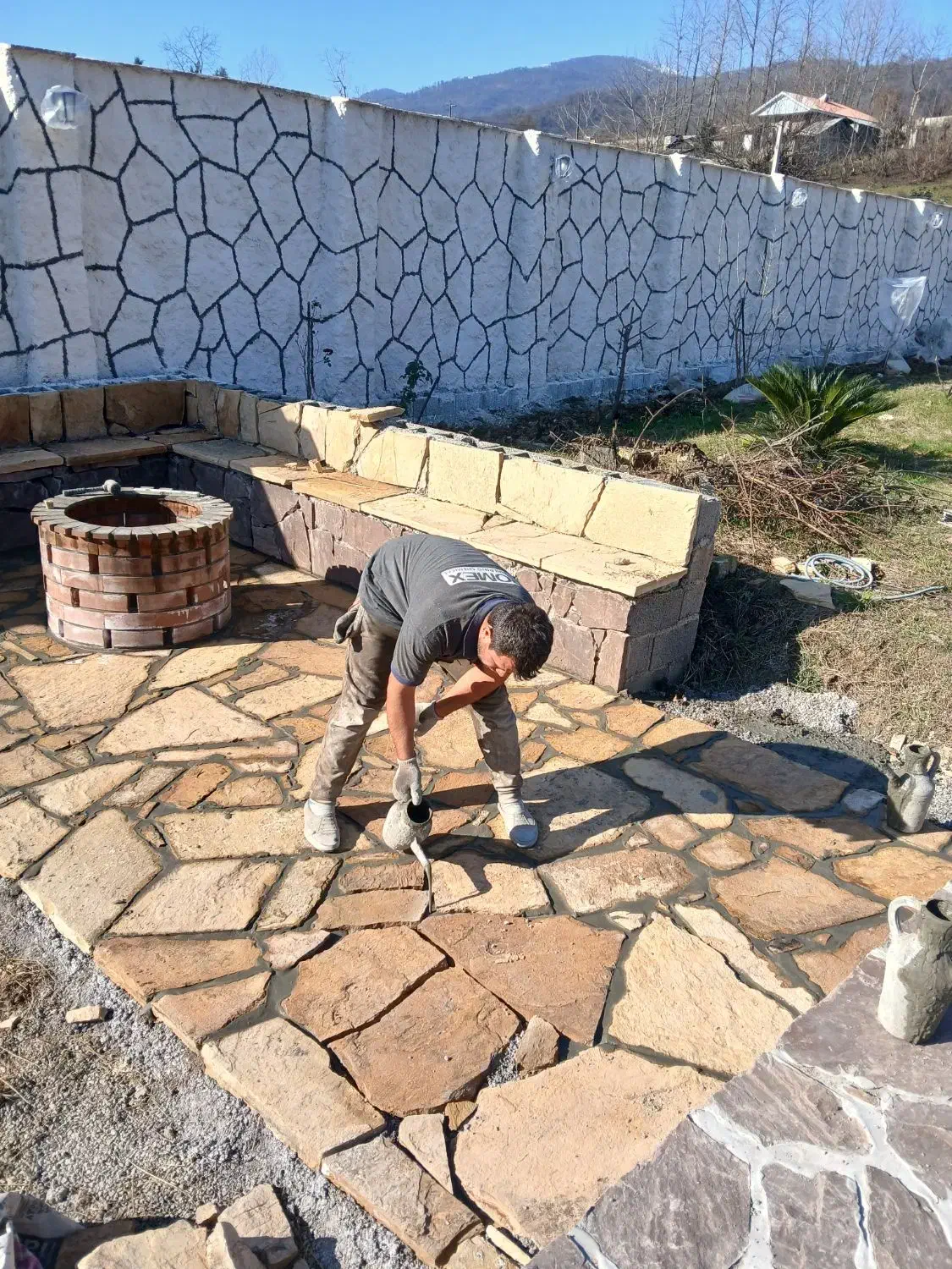 سنگ مالون کوهی آبنما محوطه سازی واش بتن لاشه|خدمات پیشه و مهارت|رشت, گلباغ نماز|دیوار