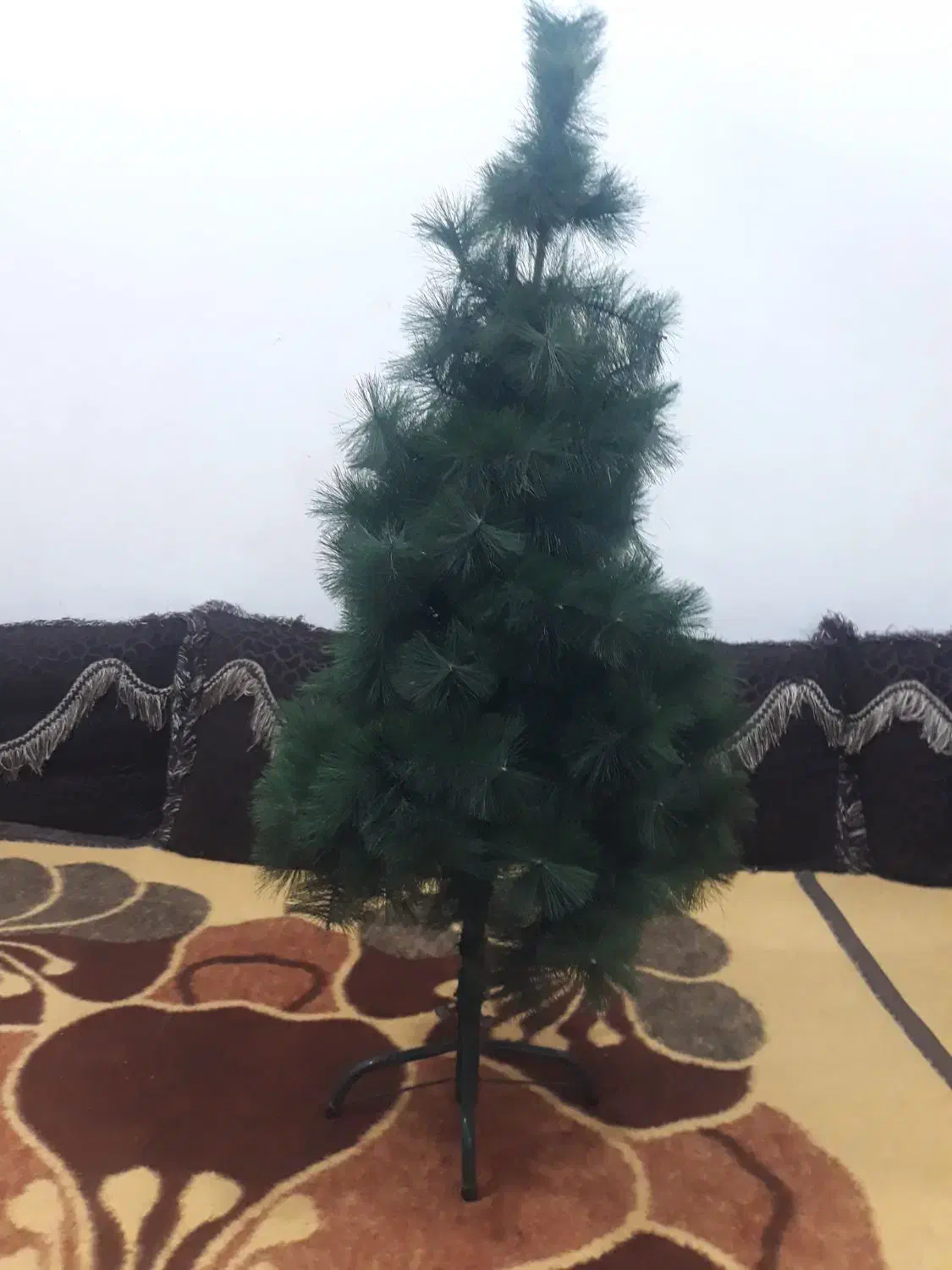 درختچه کریسمس|گل مصنوعی|آبپخش, |دیوار