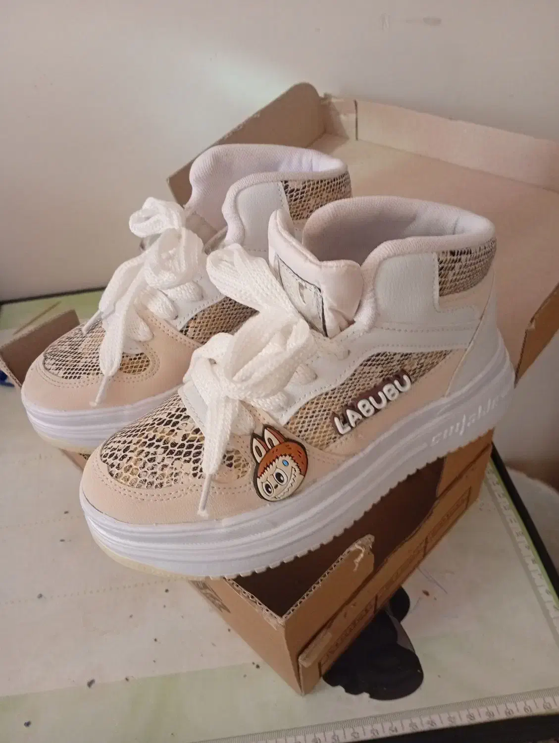 سه جفت کتانی بچه گانه نو|کفش و لباس بچه|اسلامشهر, باغ فیض|دیوار