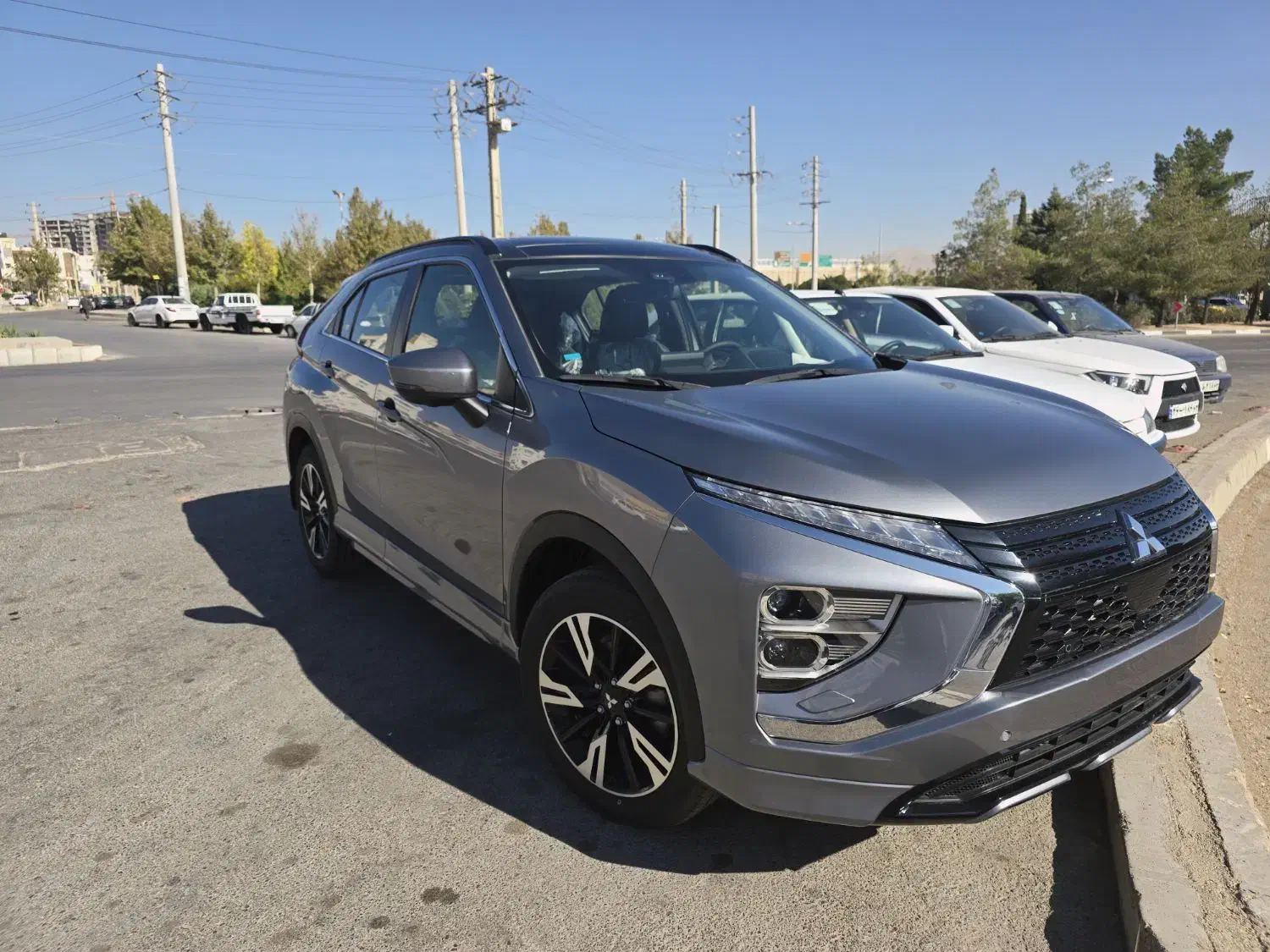 میتسوبیشی اکلیپس رنگ خاکستری مدل 2025|خودرو سواری و وانت|شیراز, شهرک بزین|دیوار