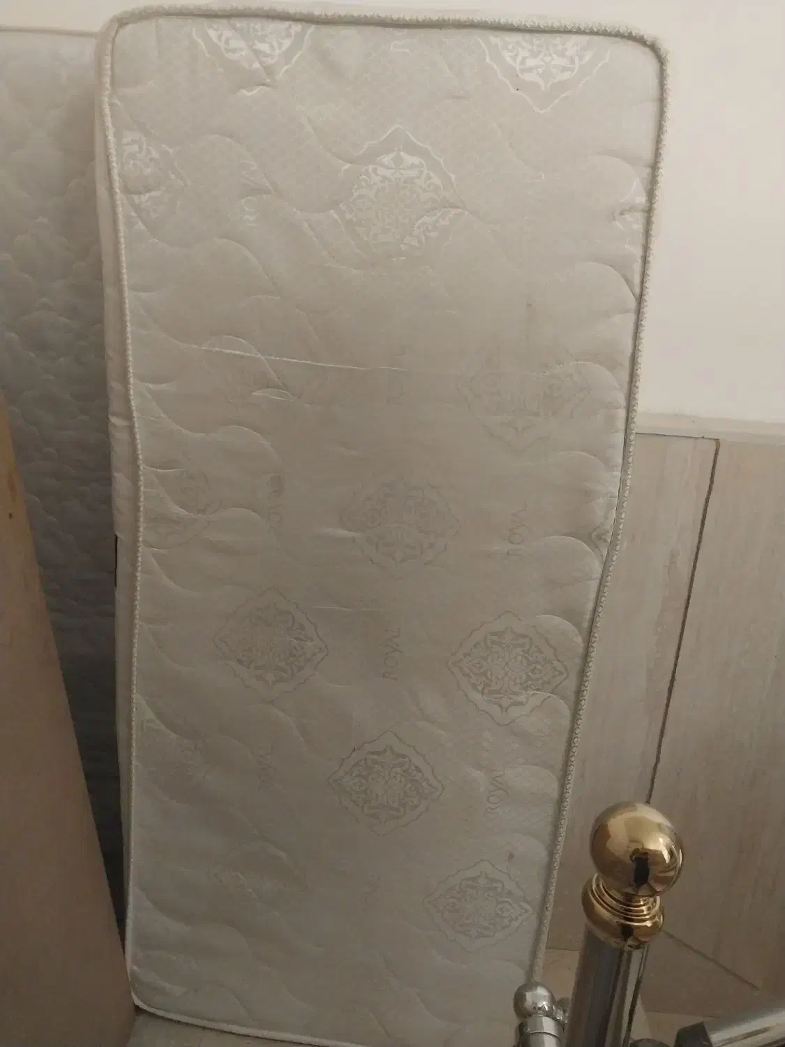 یخچال فریز تشک|تشک تختخواب|کیش, |دیوار