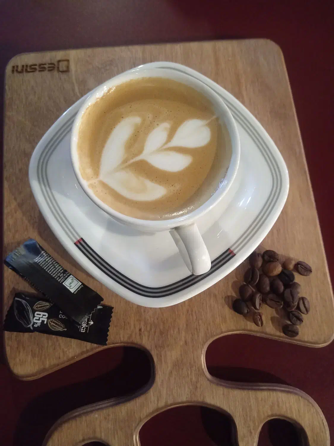 استخدام صندوقدار و باریستادر هتل|استخدام خدمات فروشگاه و رستوران|تهران, نجات اللهی|دیوار