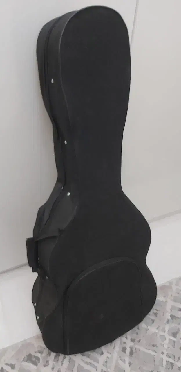 گیتار یاماها C 70|گیتار، بیس، امپلیفایر|ساری, |دیوار