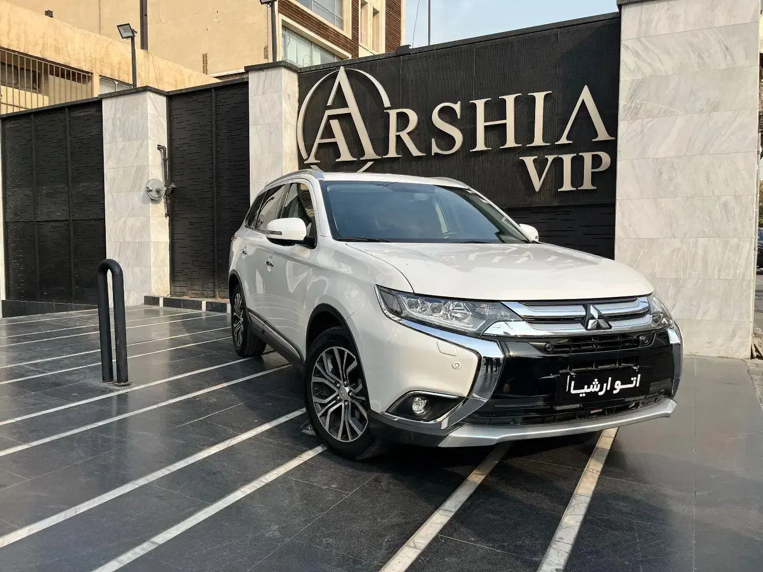 میتسوبیشی اوتلندر|خودرو سواری و وانت|تهران, گلستان (شهرک راه آهن)|دیوار